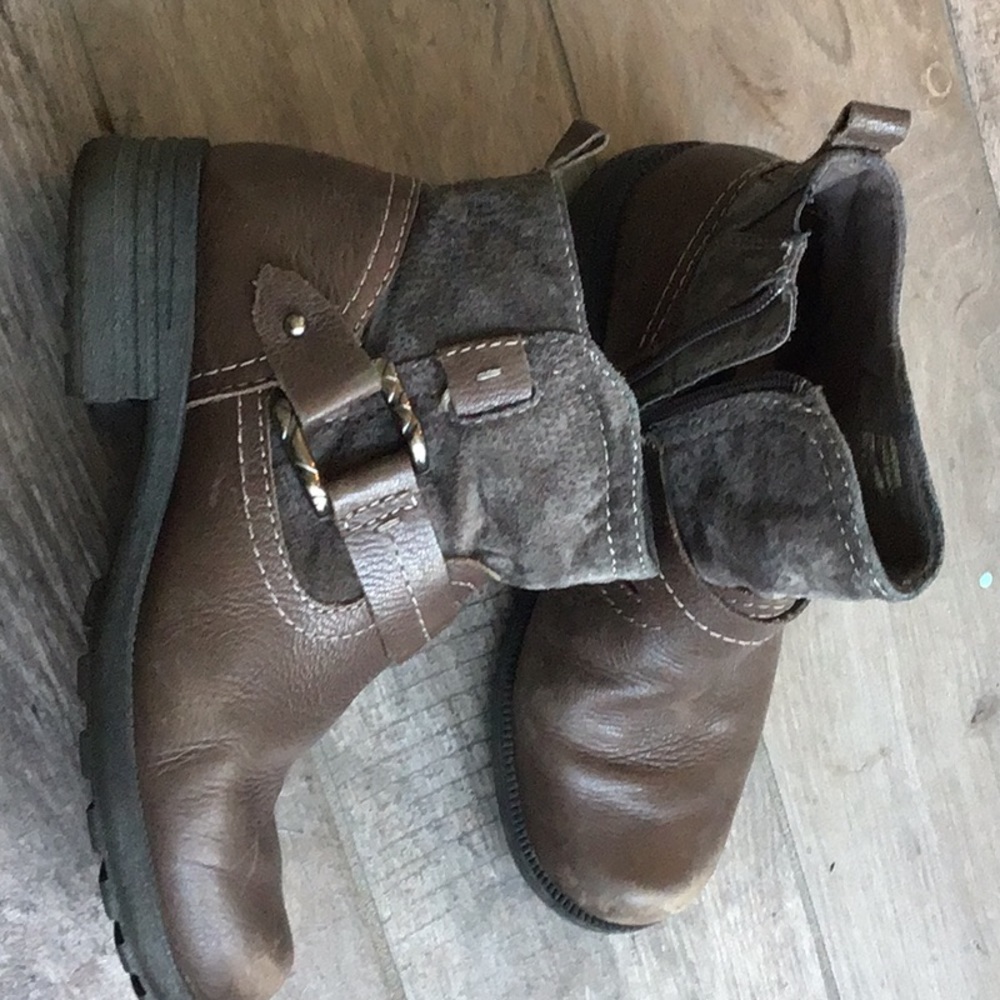 Earth’s Origin Brown bootie sz 7 1/2